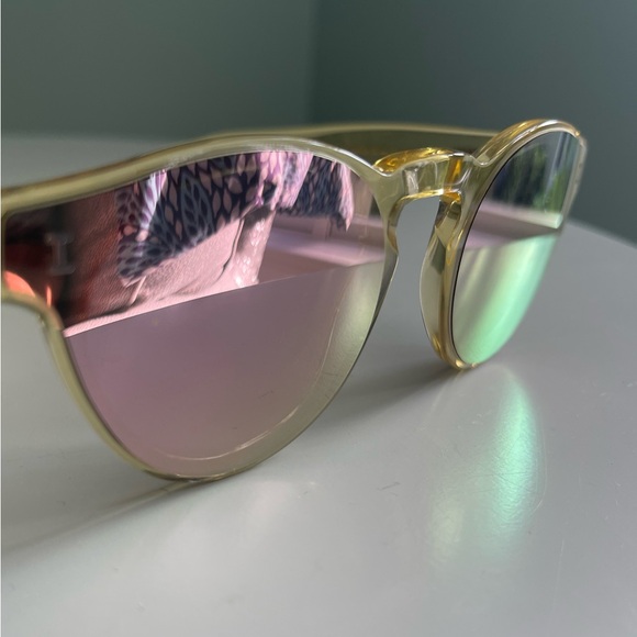 Illesteva Leonard Gold Frame Sunglasses with Pink Lenses - Picture 5 of 8
